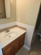 2006 S Hawthorne Ave in Independence, MO - Building Photo - Building Photo