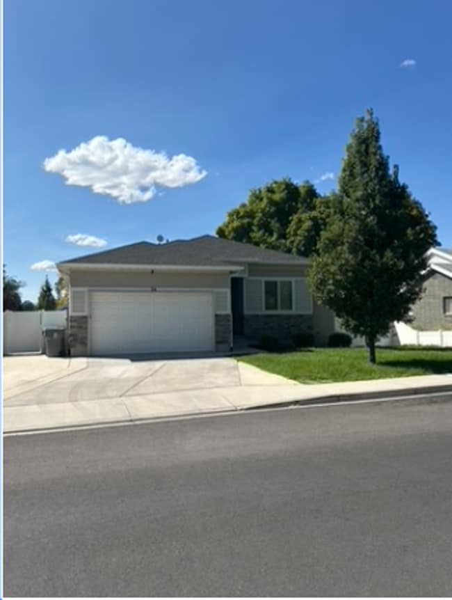 property at 24 S 400 E St
