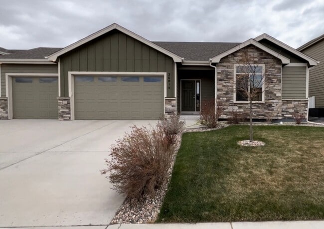 property at 3601 Thomas Rd