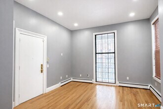 23 Charter Oak Pl in Hartford, CT - Building Photo - Building Photo