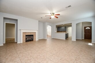 3019 Red Oak Leaf Trail in Houston, TX - Building Photo - Building Photo