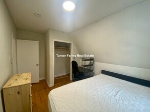 839 Parker St, Unit 3 in Boston, MA - Building Photo - Building Photo