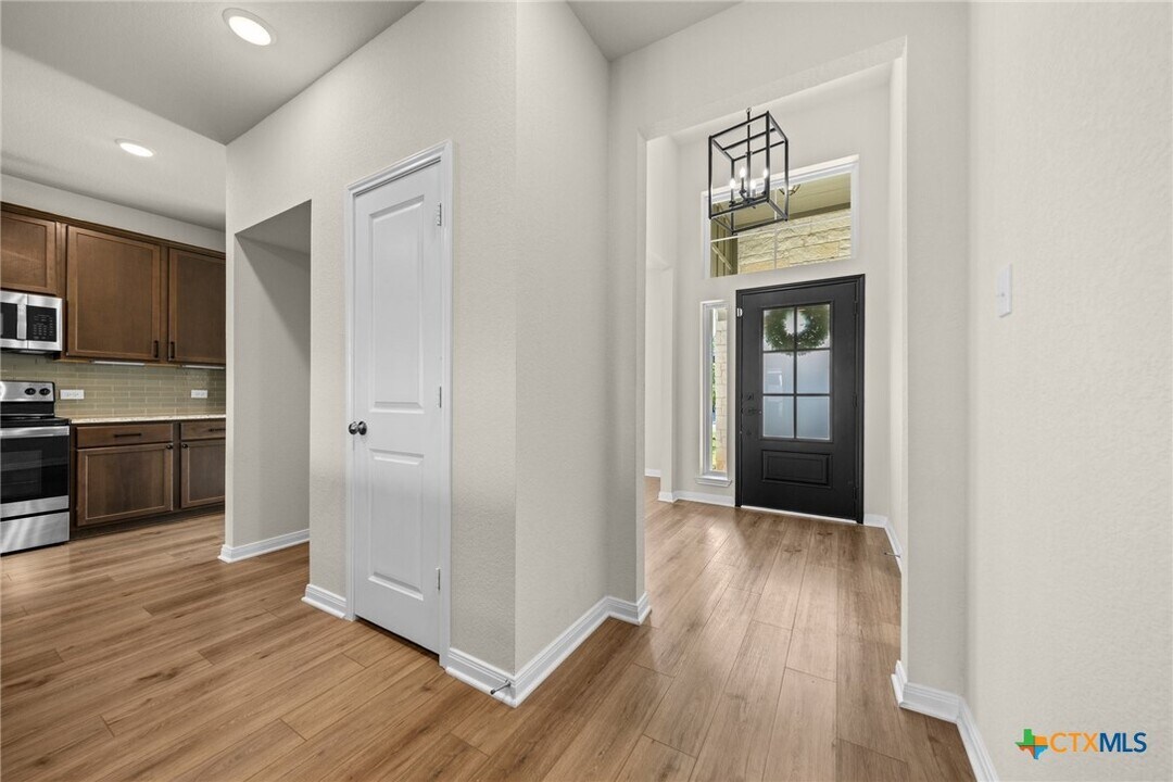 1821 Holleman Dr in Temple, TX - Building Photo