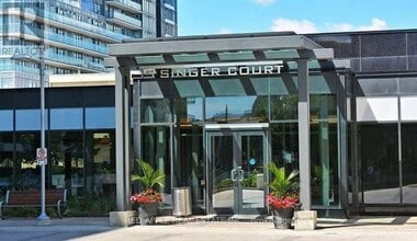 15 Singer Ct in Toronto, ON - Building Photo - Building Photo