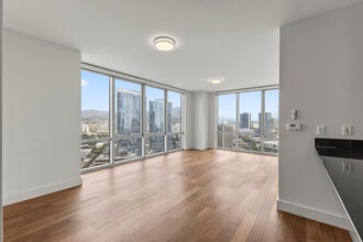 1189 Waimanu St, Unit #2706 in Honolulu, HI - Foto de edificio - Building Photo