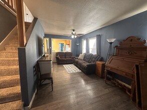 108 Elm St in Westwood, CA - Building Photo - Building Photo