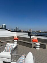 2056 Prudential Dr in Jacksonville, FL - Building Photo - Building Photo