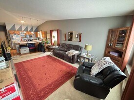 5712 Bishops Blvd in Fargo, ND - Building Photo