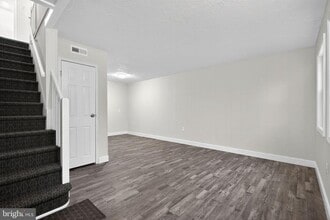 5708 Mitchell Rd in Levittown, PA - Building Photo - Building Photo