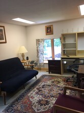 910 Robin Rd, Unit 1B in State College, PA - Foto de edificio - Building Photo