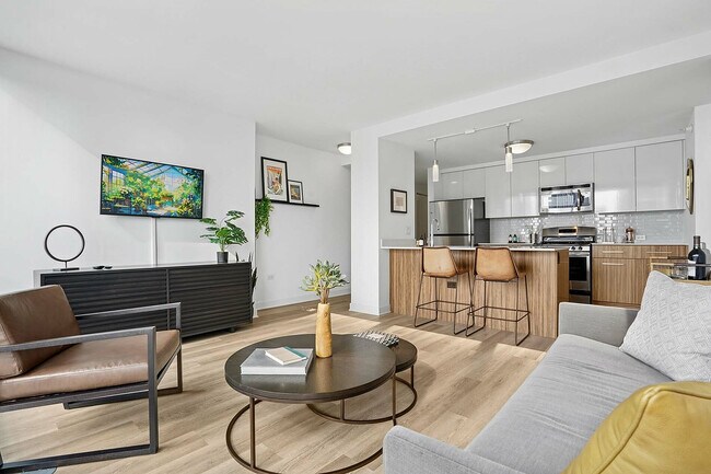 343 W Wolf Point Plz