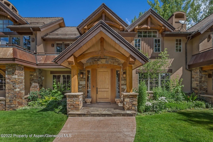 1430 Silver King Dr in Aspen, CO - Building Photo