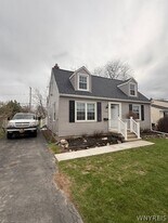 1328 Cleveland Dr in Buffalo, NY - Building Photo