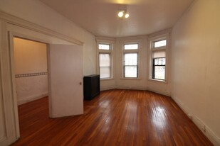 382 Riverway, Unit 382 in Boston, MA - Foto de edificio - Building Photo