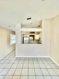 26734 Little John Ct in Bonita Springs, FL - Foto de edificio - Building Photo