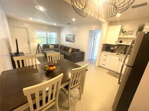 1211 NE 15th Ave in Fort Lauderdale, FL - Building Photo - Building Photo