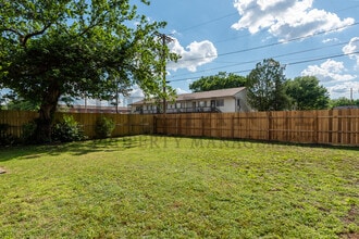 2201 S Glendale in Wichita, KS - Building Photo - Building Photo