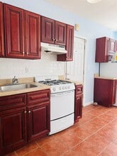 64 Franklin St in Jersey City, NJ - Building Photo - Building Photo