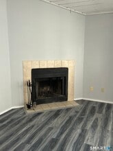 82 Crown Knoll Ct in Groton, CT - Building Photo - Building Photo