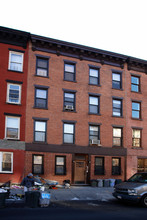 447 Hicks St in Brooklyn, NY - Foto de edificio - Building Photo