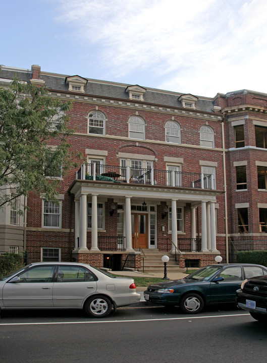 1515 Park Rd NW in Washington, DC - Building Photo