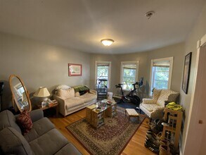 72 Allston St, Unit 2 in Cambridge, MA - Building Photo - Building Photo