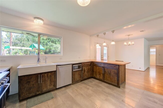 property at 4538 Warm Springs Rd