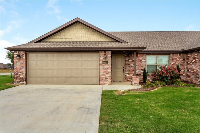 845 Via Drago Ave in Springdale, AR - Building Photo - Building Photo