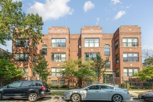 4705 N Albany Ave, Unit 3 Apartamentos