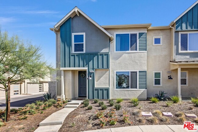 property at 27107 Celluloid Ct