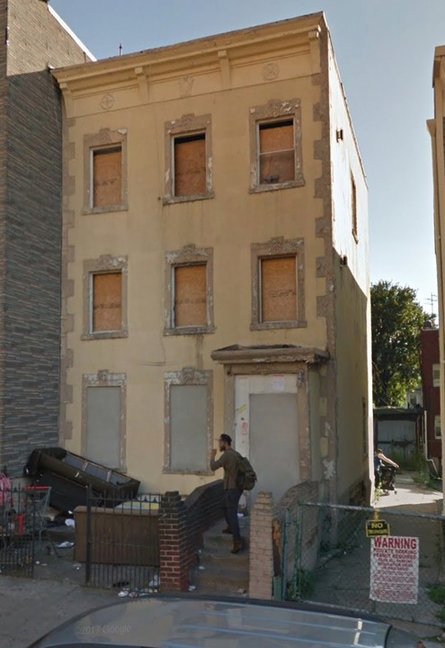 298 E 151st St in Bronx, NY - Building Photo