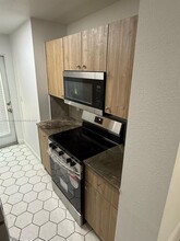 1457 NE 152nd St in North Miami Beach, FL - Building Photo - Building Photo