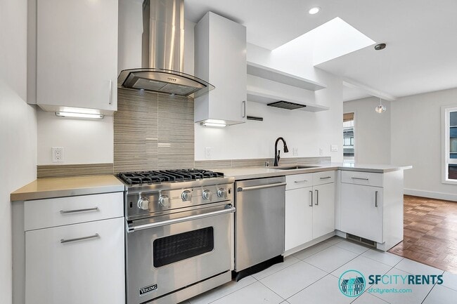 3524 Judah St in San Francisco, CA - Building Photo - Building Photo