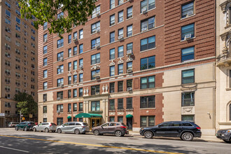 Park View Apartments in New York, NY - Building Photo - Building Photo