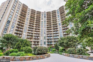 9039 Sligo Creek Pkwy in Silver Spring, MD - Building Photo