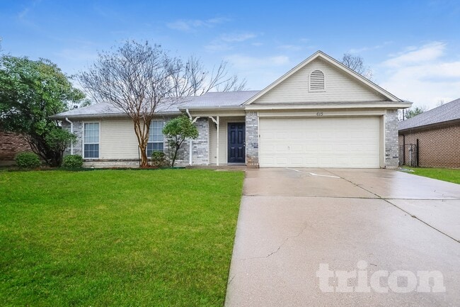 615 Sherman Dr in Mansfield, TX - Building Photo - Building Photo