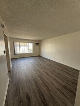 915 N Wilton Pl, Unit 211 in Los Angeles, CA - Foto de edificio - Building Photo