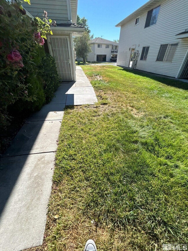 5020 Catalina Dr in Reno, NV - Building Photo - Building Photo