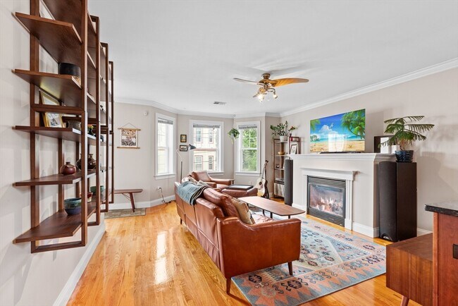 7 Fox St in Boston, MA - Building Photo - Building Photo
