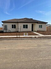 3848 S Burke St in Visalia, CA - Building Photo - Building Photo
