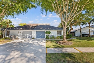 5051 Pine Dr in Boynton Beach, FL - Building Photo - Building Photo