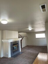 235 Ferndale Ave NE in Renton, WA - Building Photo - Building Photo