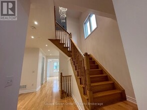 34 Vanderpool Cres in Brampton, ON - Building Photo - Building Photo