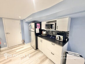 59 Ellis Crescent S in Waterloo, ON - Building Photo - Building Photo