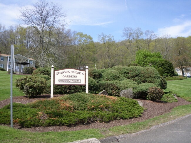 property at 31 Pilgrim Trl