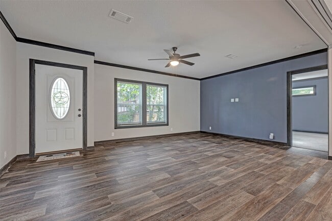 property at 13110 Lake Villa Dr