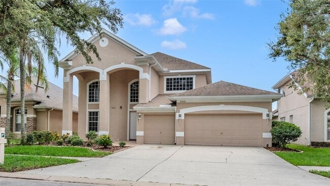 17835 Arbor Creek Dr in Tampa, FL - Building Photo - Building Photo