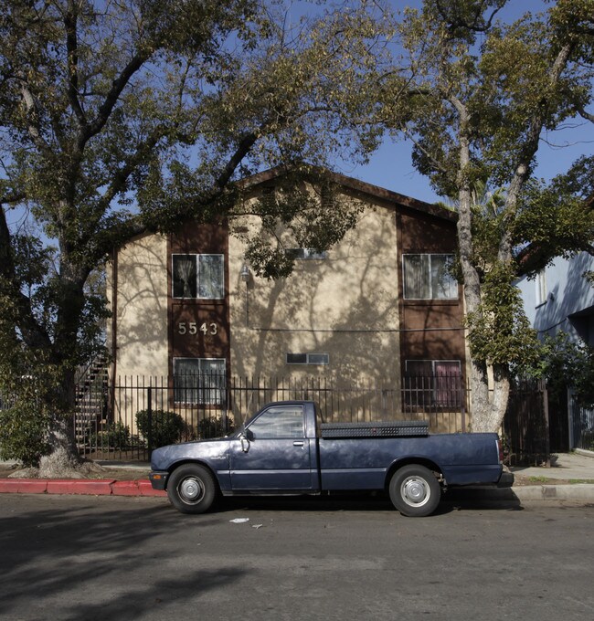 5543 La Mirada Ave in Los Angeles, CA - Building Photo - Building Photo