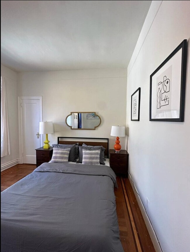 1492 1st Ave in New York, NY - Building Photo - Building Photo