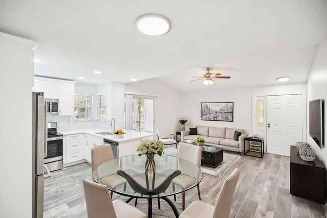 South Bay Plantation Apartments